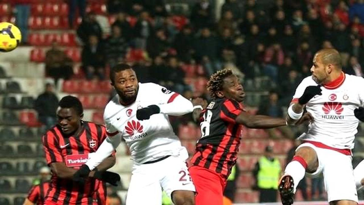 Burak Cimbom\'u İpten Aldı: 0-1