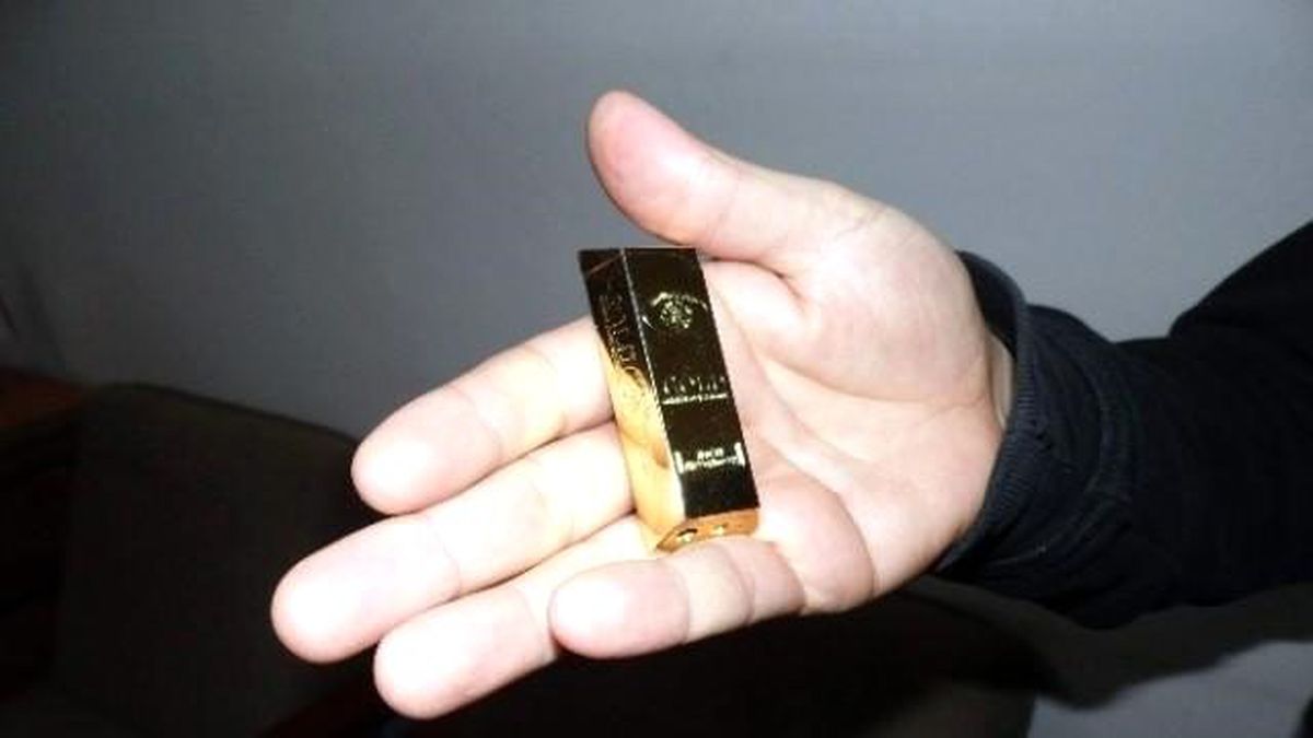 Çakmağı \'Altın\' Diye Sattılar