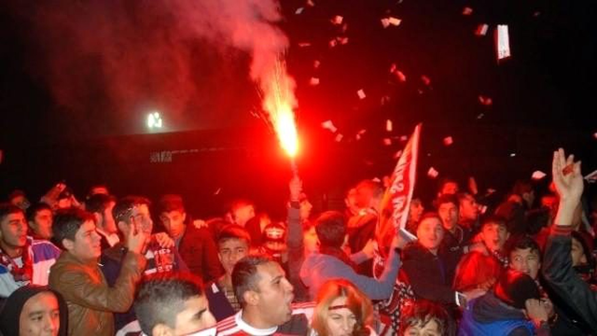 Galatasaray ve Gaziantepsporlu Futbolcular Stada Girdi