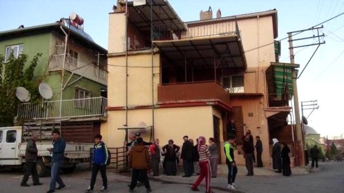 Uşak\'ta Halatı Kopan Asansörden Düşen Kadın Öldü