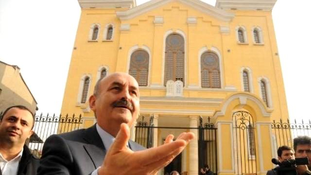 Müezzinoğlu: Musevi ve Hıristiyanların Hukuku Bizimki Kadar Değerlidir