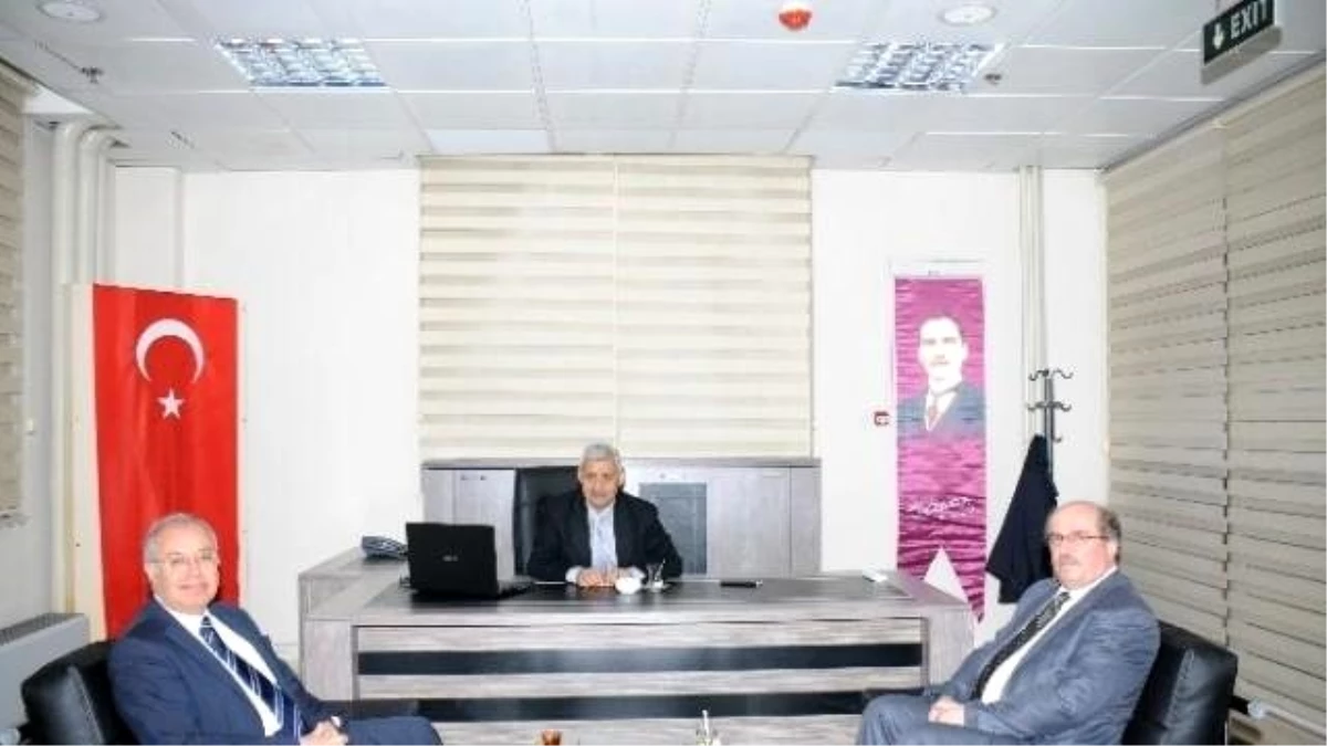 Nahcivan Başkonsolosu Ersen, Iğdır Üniversitesini Ziyaret Etti