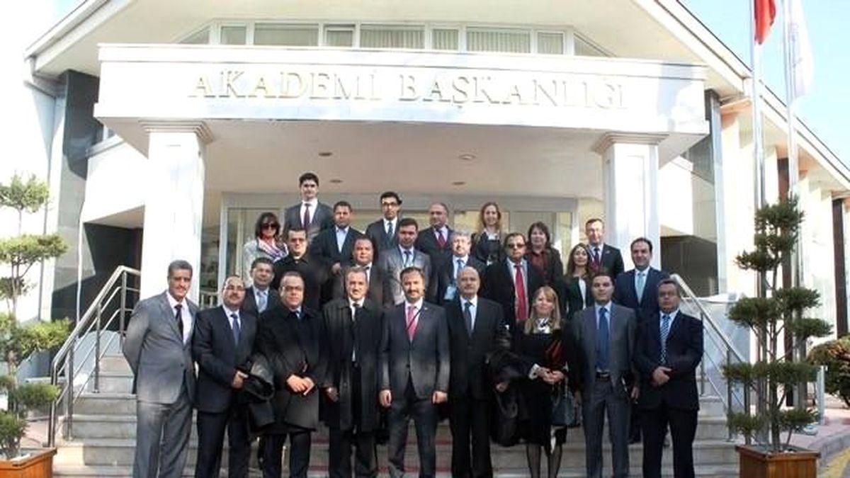 Tunuslu Yargıçlara Yönelik Mesleki Eğitim Programı