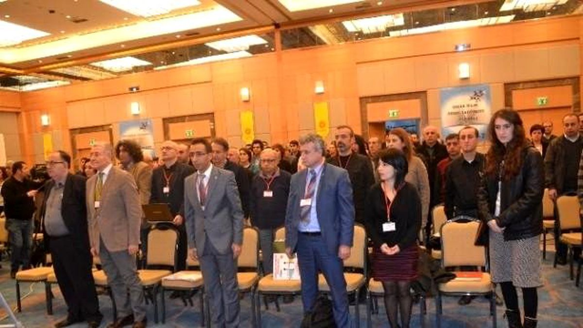 Türkiye\'de Çocuklara İlişkin Alternatif Politika Arayışı Uluslararası Sempozyumu