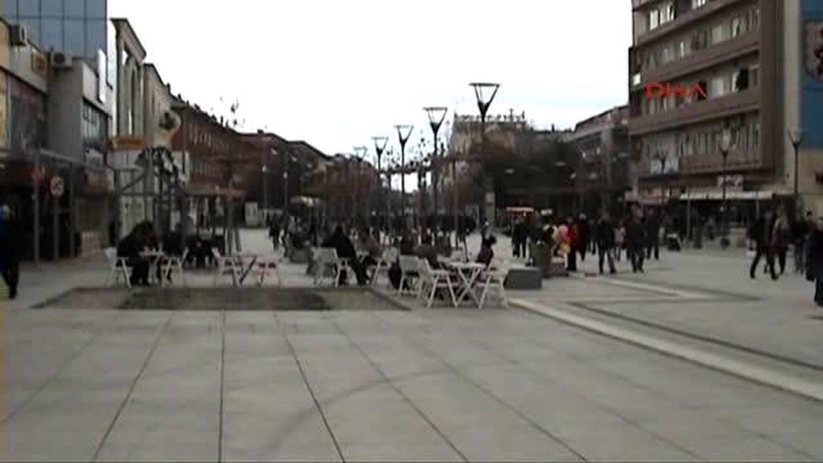 9 Ayda 14 Bin Kişi Kosova?yı Terk Etti