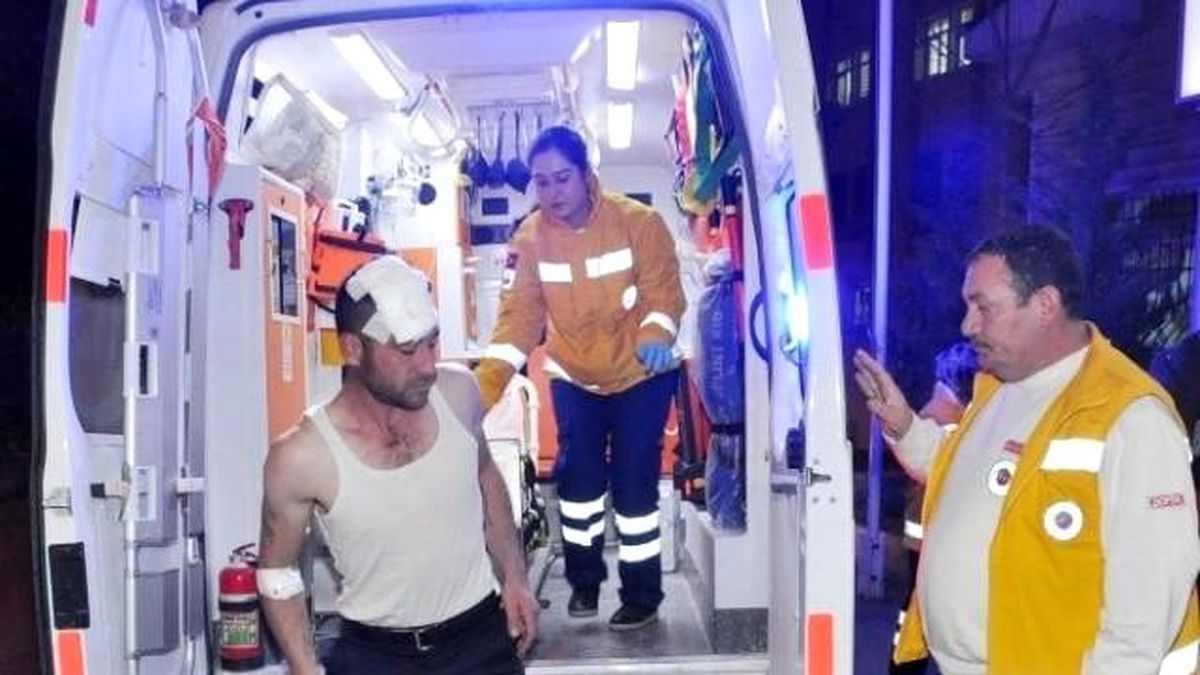 Aksaray\'da Tüfekli, Bıçaklı Kavga: 5 Yaralı