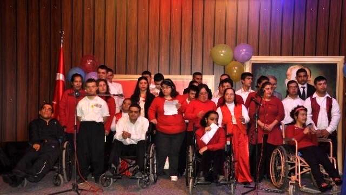Ayas Koleji\'nden \'2. Dünya Engelliler Festivali\'