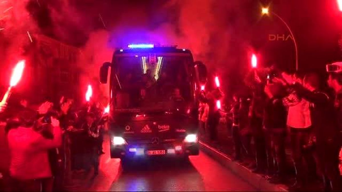 Beşiktaş\'a Coşkulu Karşılama