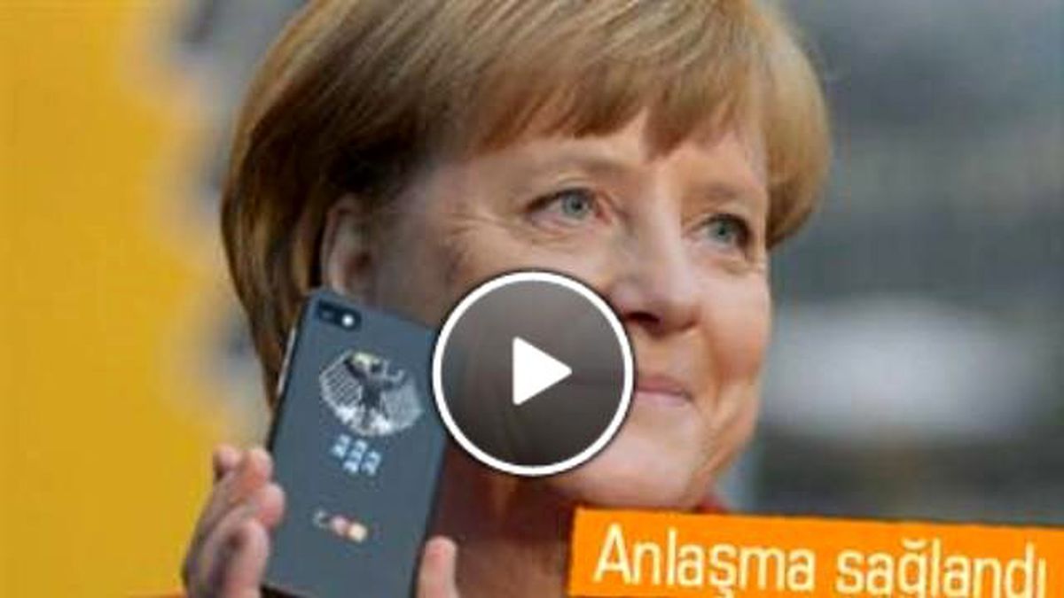 Blackberry\'den Merkel\'e Özel Telefon