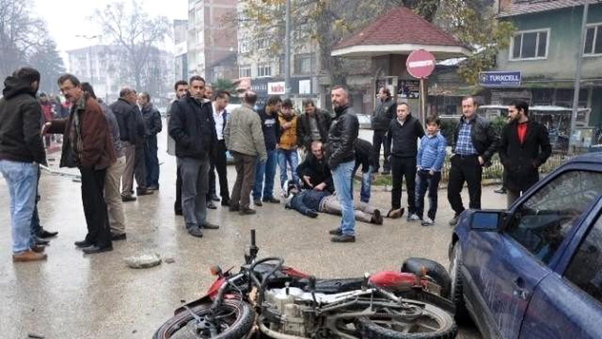 Bursa\'da Trafik Kazaları: 8 Yaralı