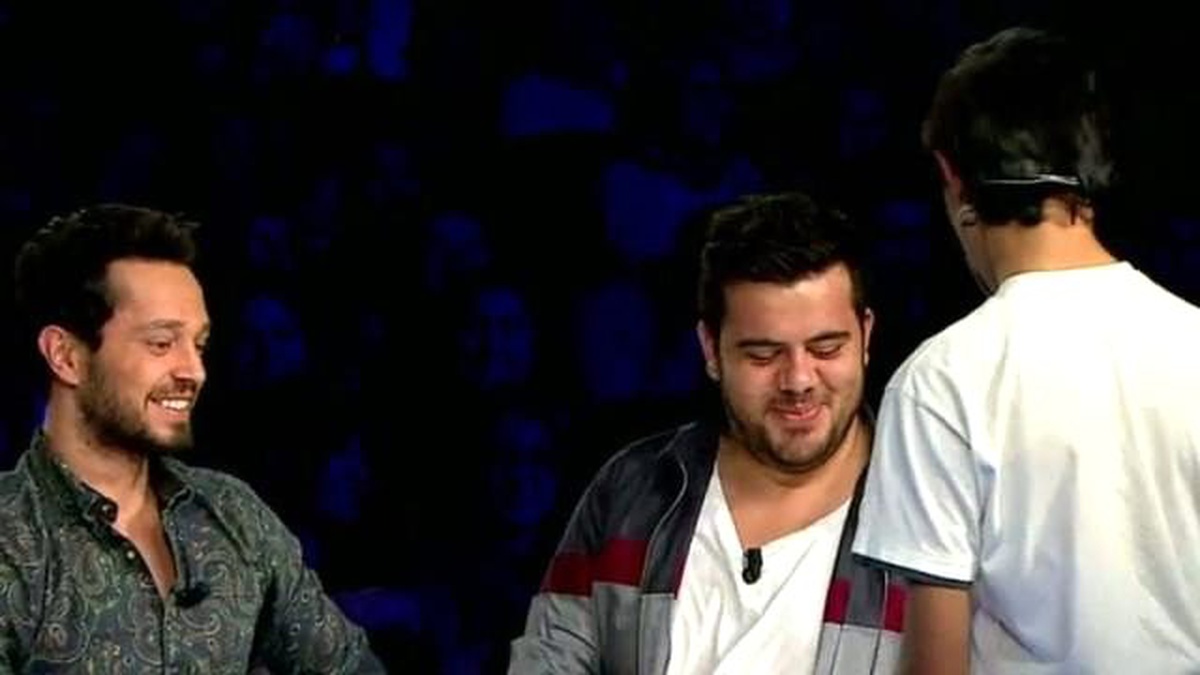 Çağlar Demirtaş\'tan Sihirbazlık Gösterisi