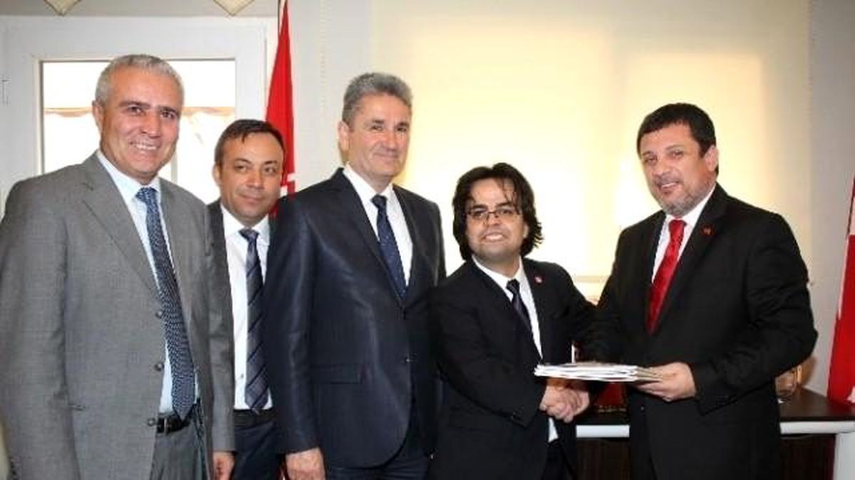 CHP Urla\'da Görev Teslimi