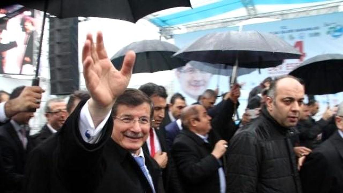 Davutoğlu: Bahçeli, Tuncelilinin Elini Sıkmadı, Gözüne Bakmadı (2)