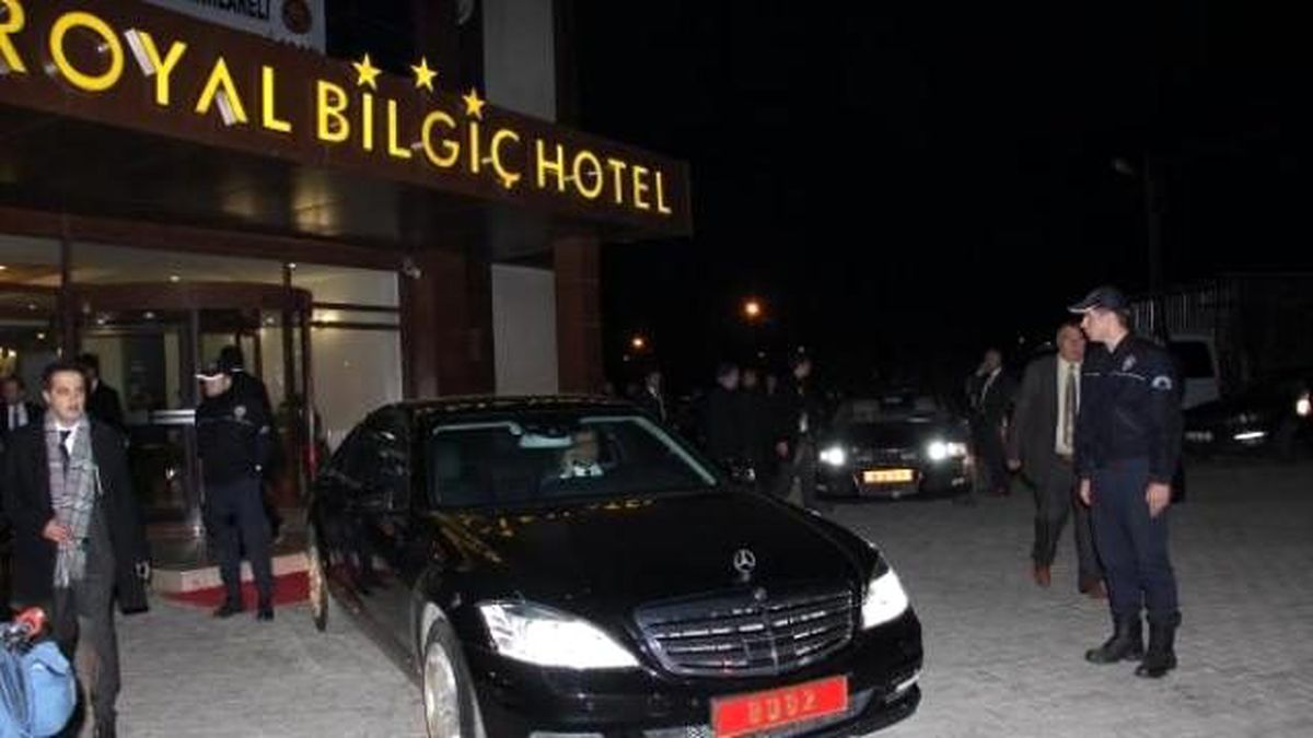 Davutoğlu: Bahçeli, Tuncelilinin Elini Sıkmadı, Gözüne Bakmadı (4)