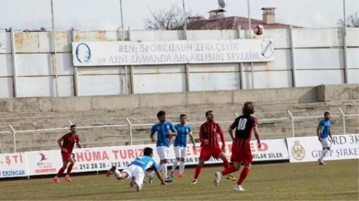 Erzincan Refahiye Spor Sahadan Galibiyetle Ayrıldı