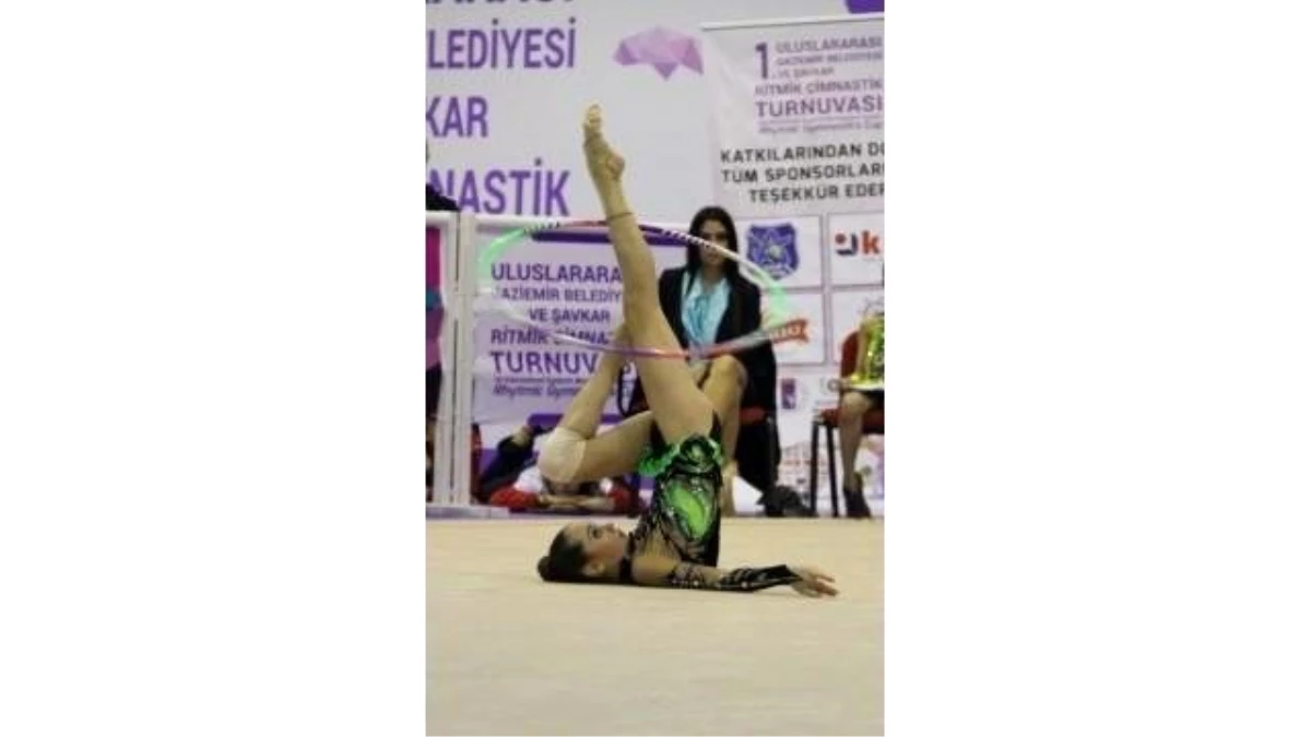 Gaziemir\'de Cimnastik Şöleni Başladı