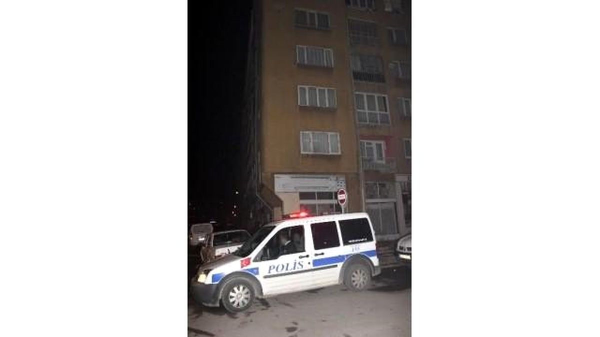 Kütahya\'da Merdivenden Düşen Kadın Yaralandı