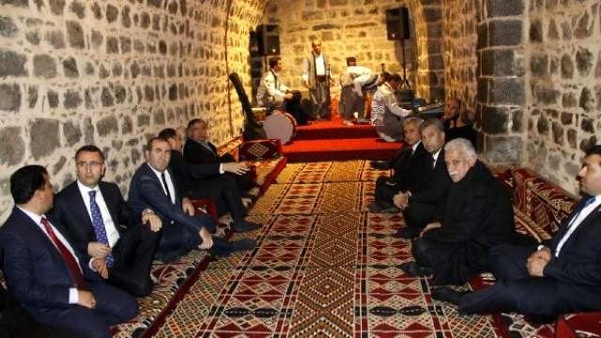 Milli Savunma Bakanı Yılmaz: Türkiye\'nin Baas Partisi Vardır (2)