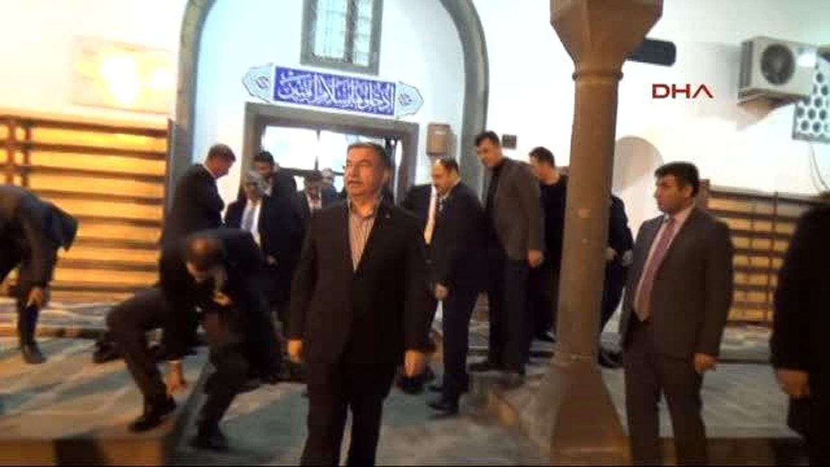Milli Savunma Bakanı Yılmaz Türkiye?nin Baas Partisi Vardır Haberine Ek