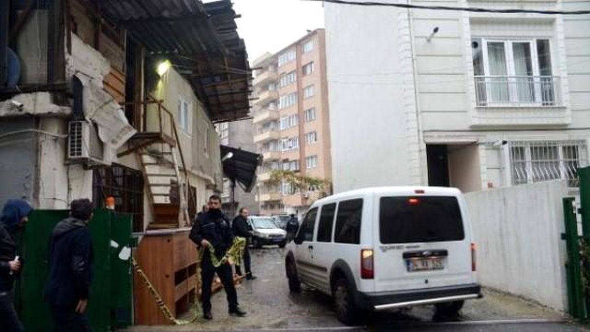 Otopark İşletmecisi Evinde Ölü Bulundu