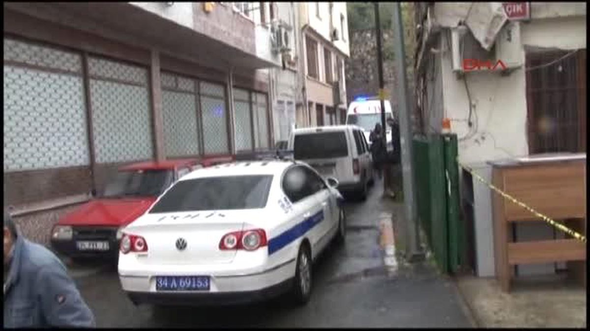 Otopark İşletmecisi Evinde Ölü Bulundu...