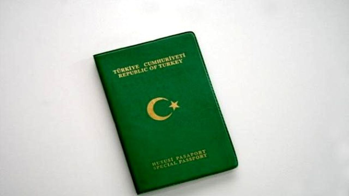 Avukatlardan "Yeşil Pasaport" Talebi