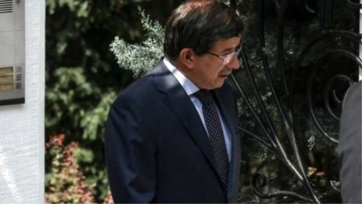 Başbakan Davutoğlu Ankara\'ya Geldi