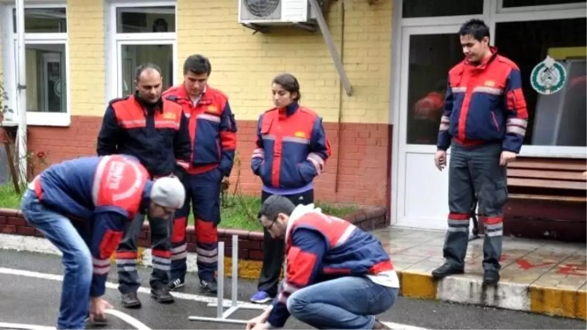 Doktordan Ev Kadınına Gönüllü İtfaiye Erleri