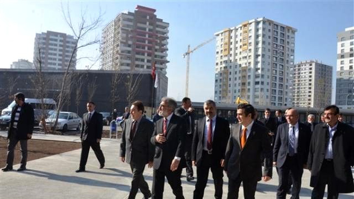 Enerji ve Tabii Kaynaklar Bakanı Yıldız, Kayseri\'de