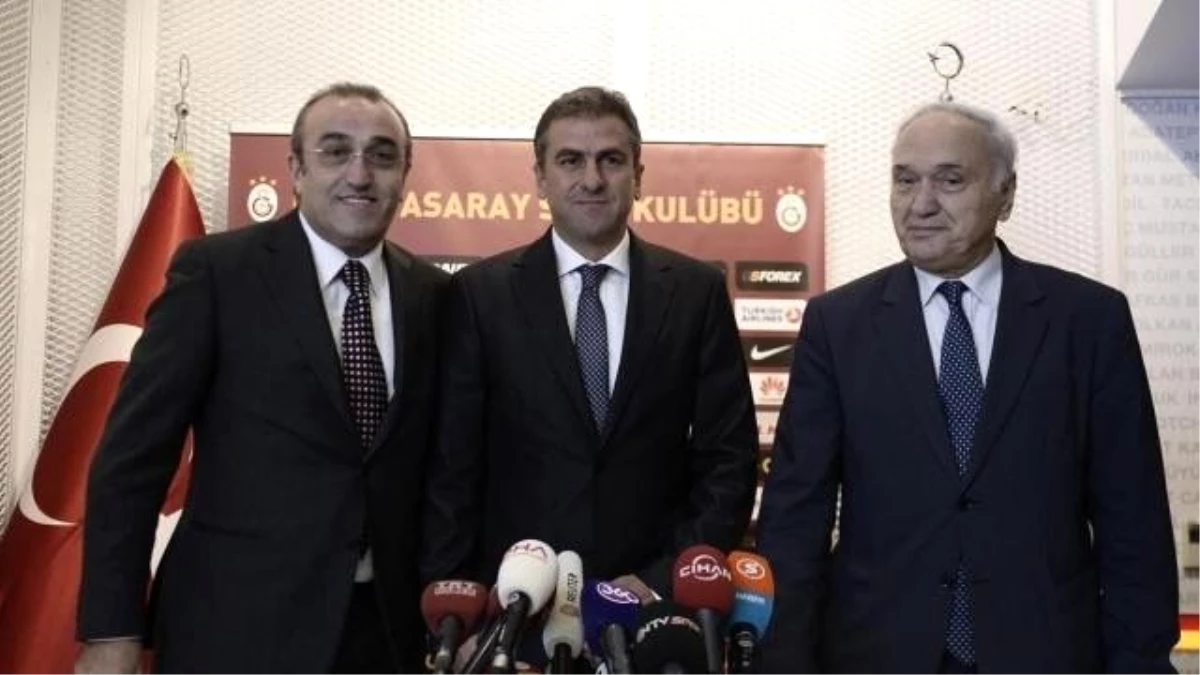 Galatasaray Hamza Hamzaoğlu ile Sözleşme İmzaladı