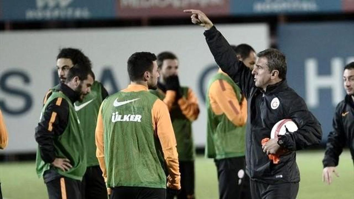 Galatasaray, Hamzaoğlu Yönetiminde İlk Antrenmanına Çıktı