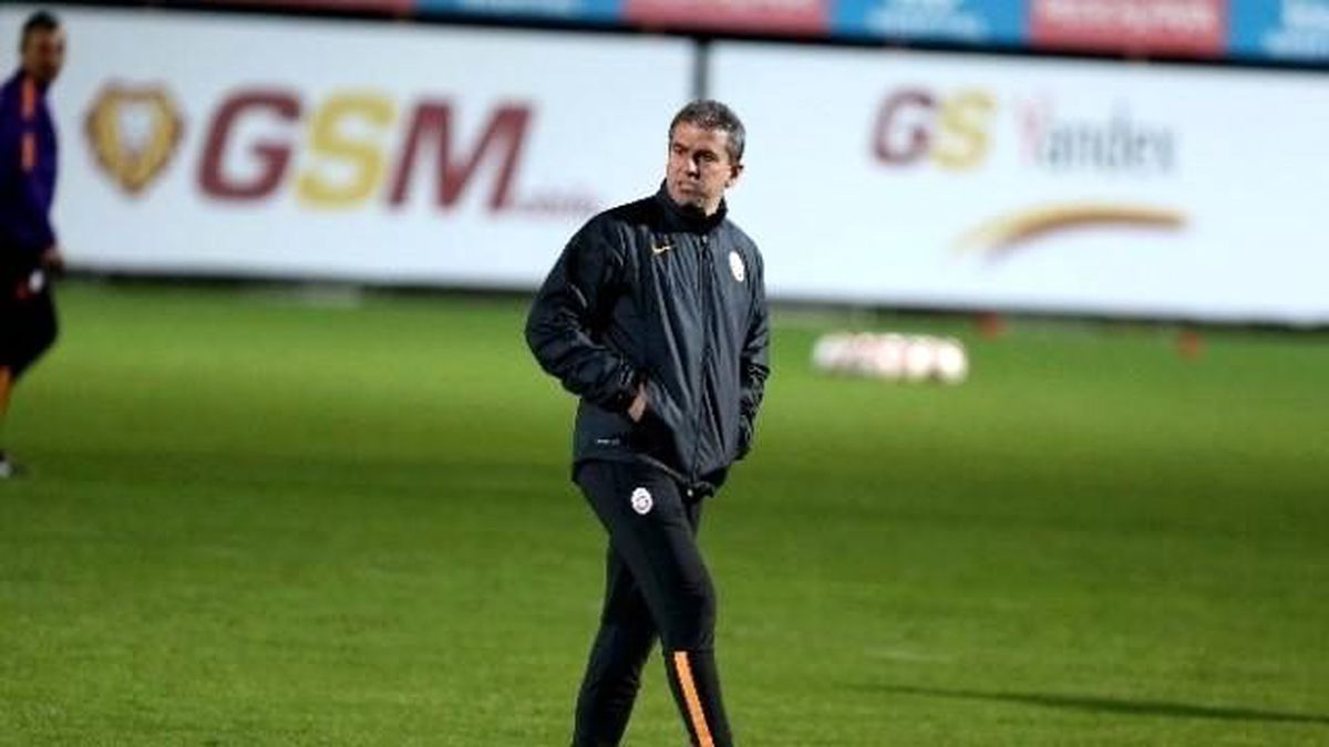 Hamzaoğlu, Galatasaray\'da İlk Antrenmanına Çıktı
