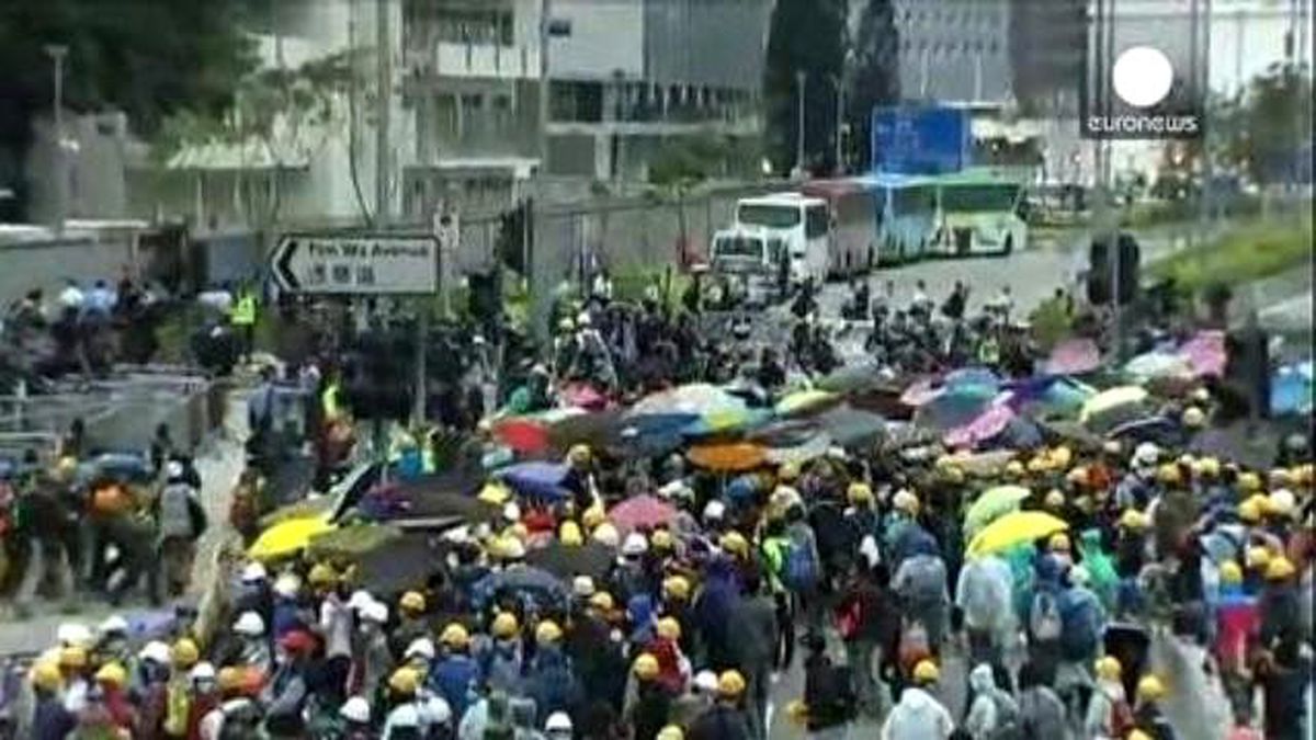 Hong Kong\'da Gösteriler Dinmiyor