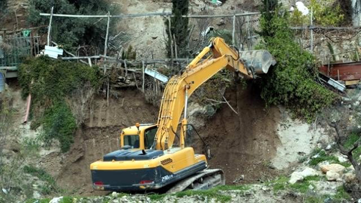 İsrail, Filistinlilere Ait Bir Evi Yıktı