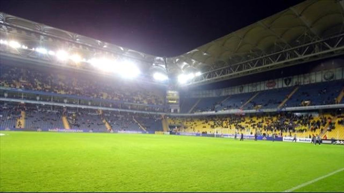 Kadıköy\'de Tribünler Boş Kaldı