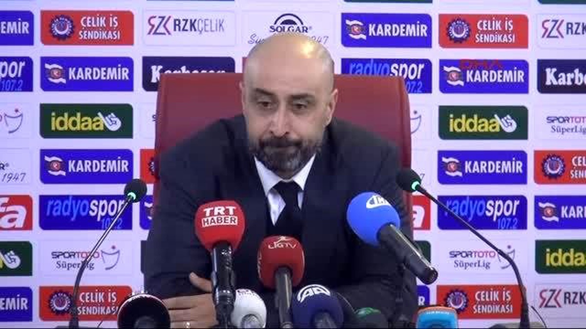 "Ülkeden de Ülke İnsanından da Ümidimi Kestim"