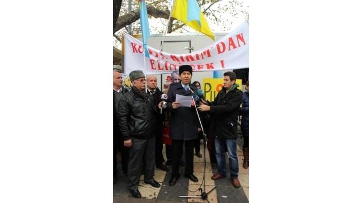 Kırım Türkleri\'nden Putin\'e Protesto