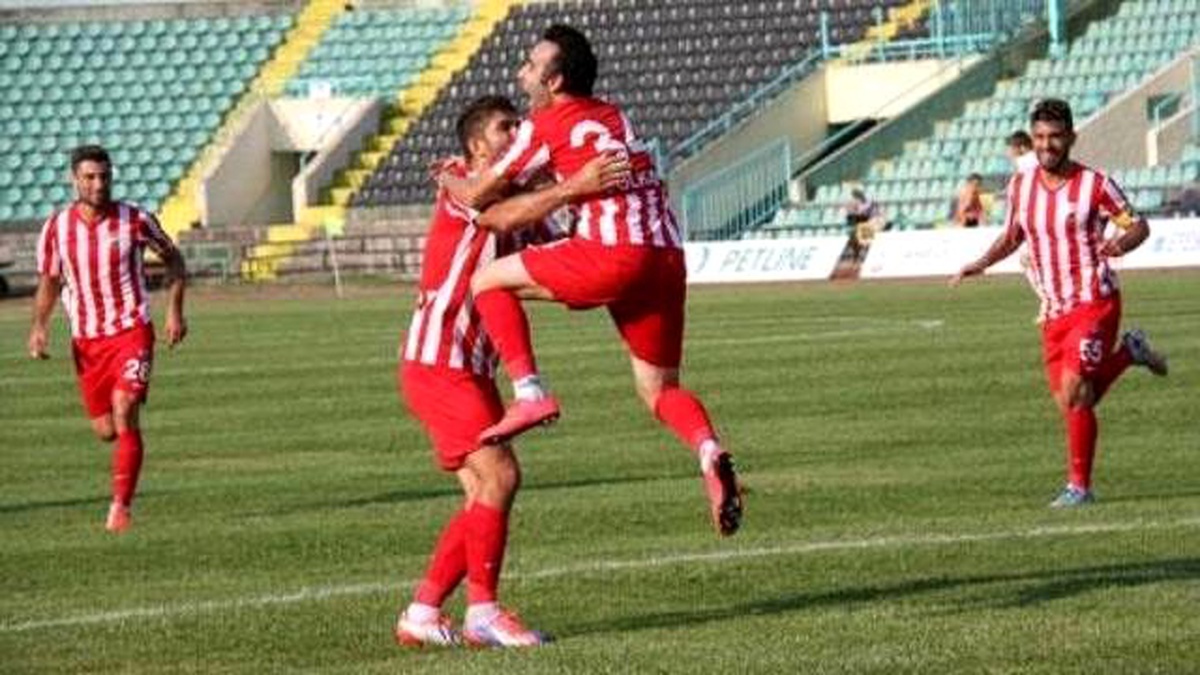 Kocaeli Birlikspor\'da Altay Galibiyeti Sevinci