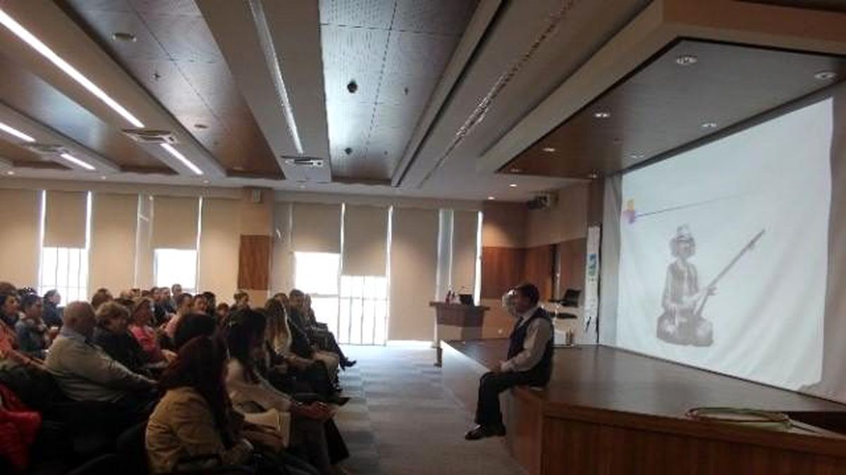 May Tohum, Prof. Dr. Üstün Dökmen\'i Ağırladı