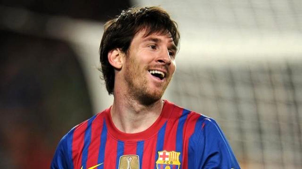 Messi\'ye Şişe Atan Taraftar Yandı!