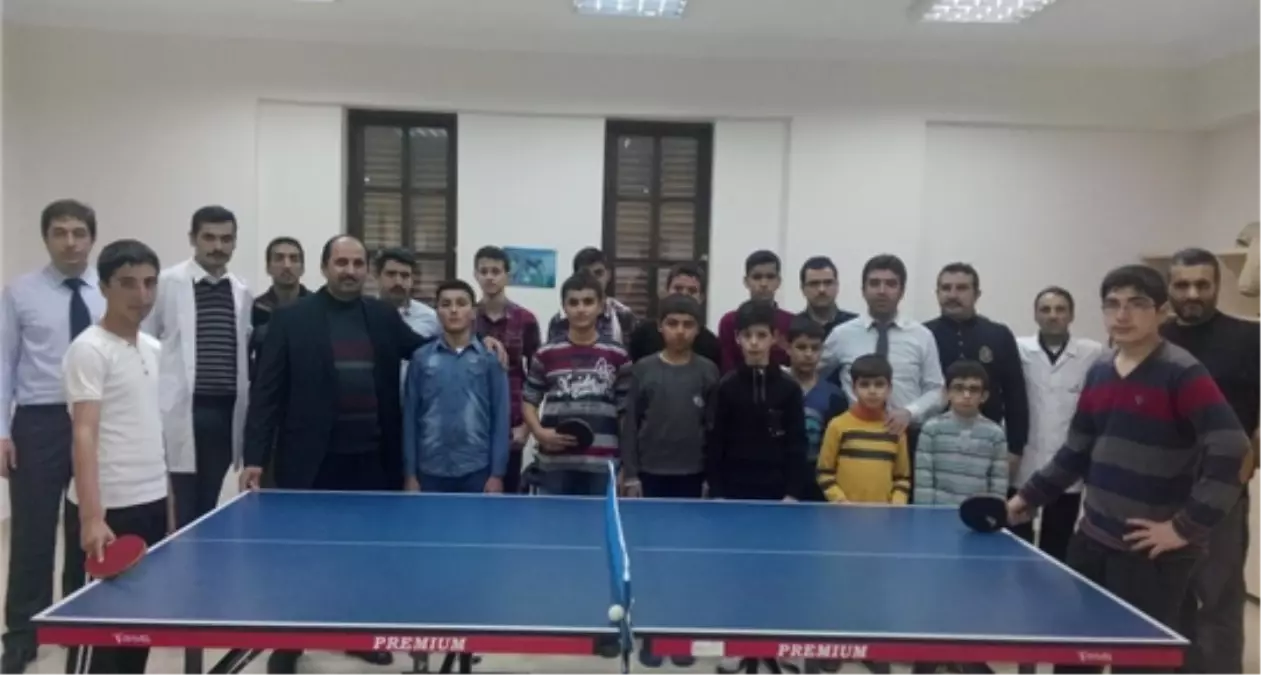 Semt Konakları Arasında Masa Tenisi Turnuvası Düzenlendi