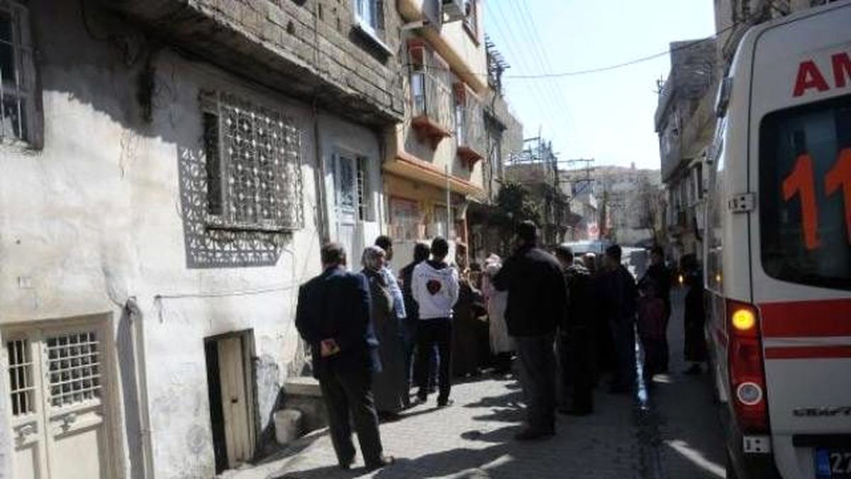Adıyaman\'da Suriyeli Ailenin Evinde Yangın