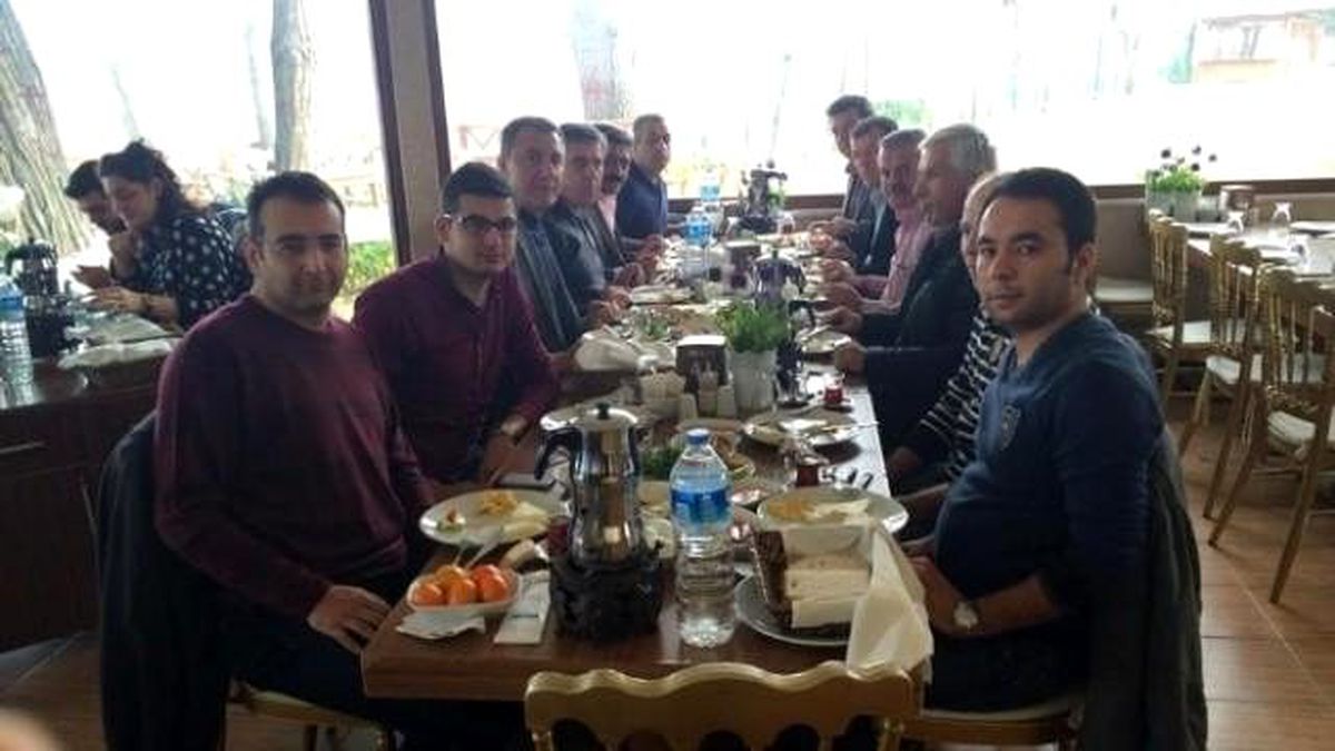 Tekirdağ, Edirne, Kırklareli Bem-Bir-Sen Şube Yönetimi Edirne\'de Kahvaltıda Bir Araya Geldi