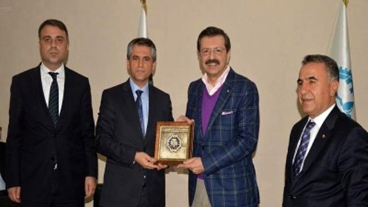 TOBB Yönetimi Diyarbakır Büyükşehir Belediyesi\'ni Ziyaret Etti