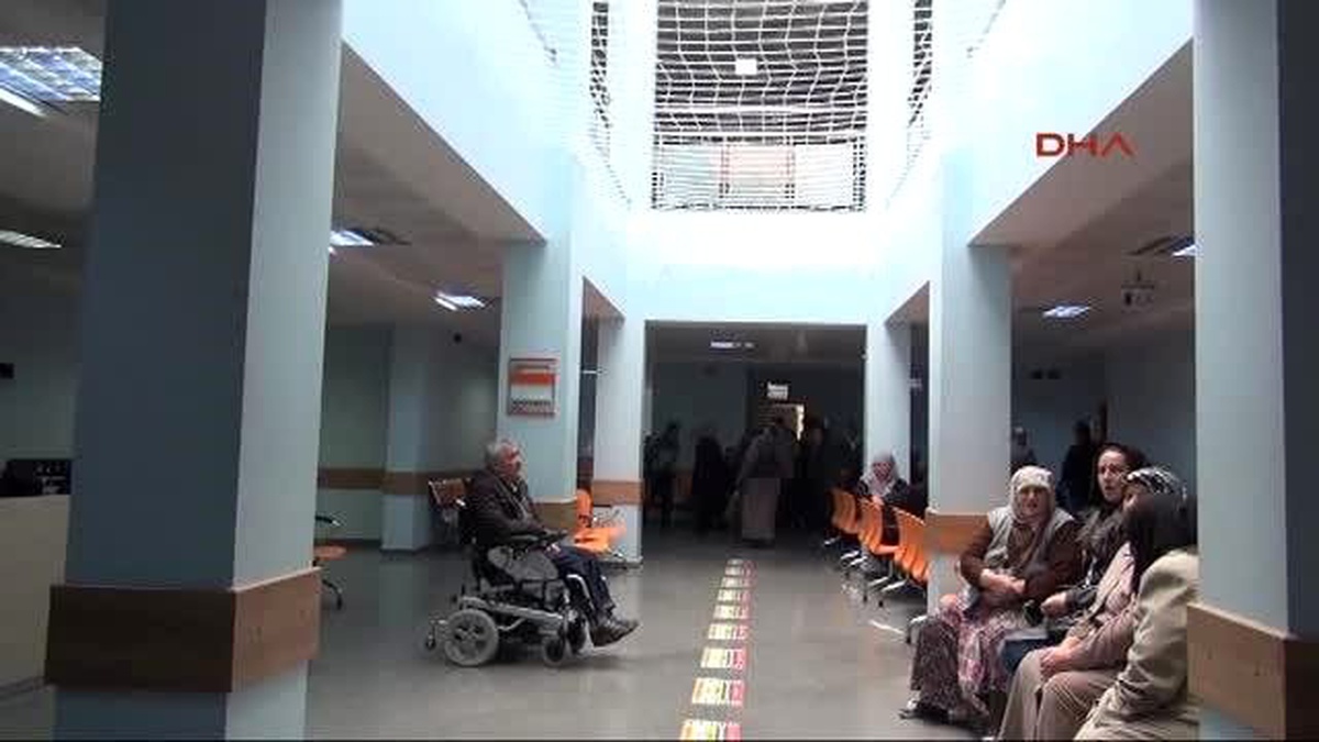 Tokat Hastanenin Havalandırma Boşluğuna Güvenlik Ağı