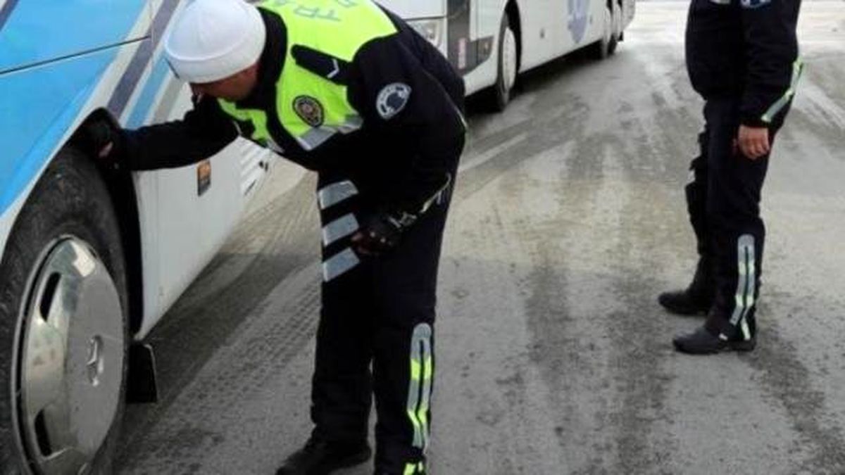 Trafik Ekiplerinden Kış Lastiği Denetimi