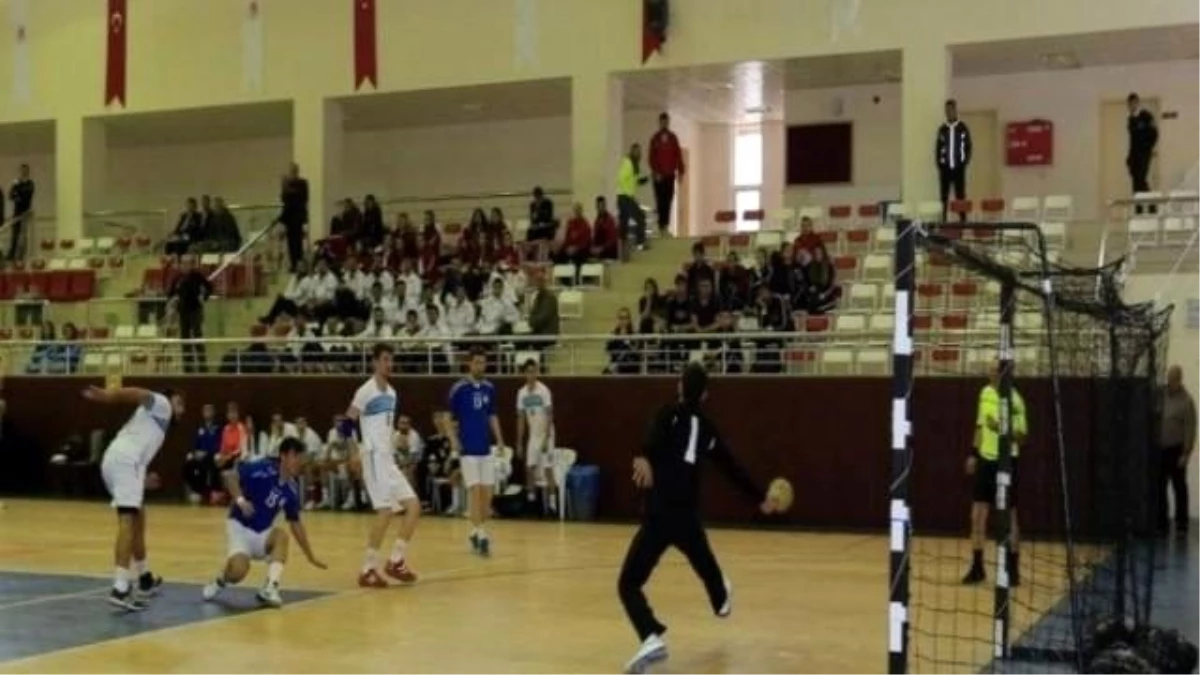 Amasya Üniversitesinde Hentbol Heyecanı