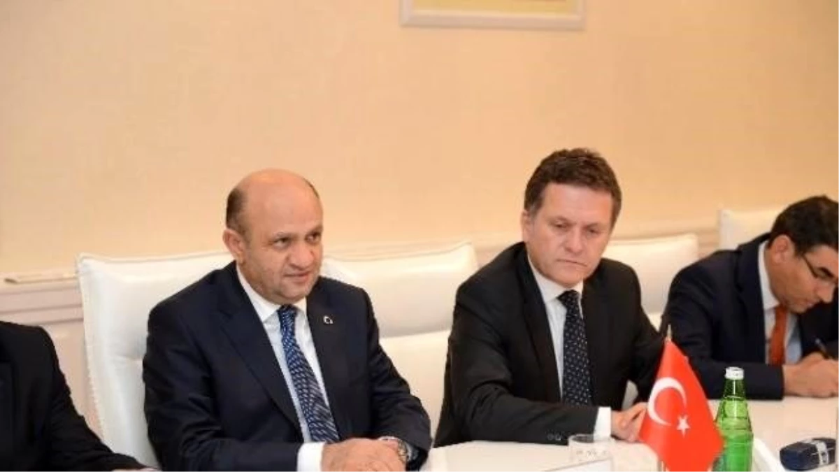 Bilim ve Sanayi Bakanı Işık, Azeri Mevkidaşı Abbasov ve Ekonomi Bakanı Mustafayev\'le Görüştü