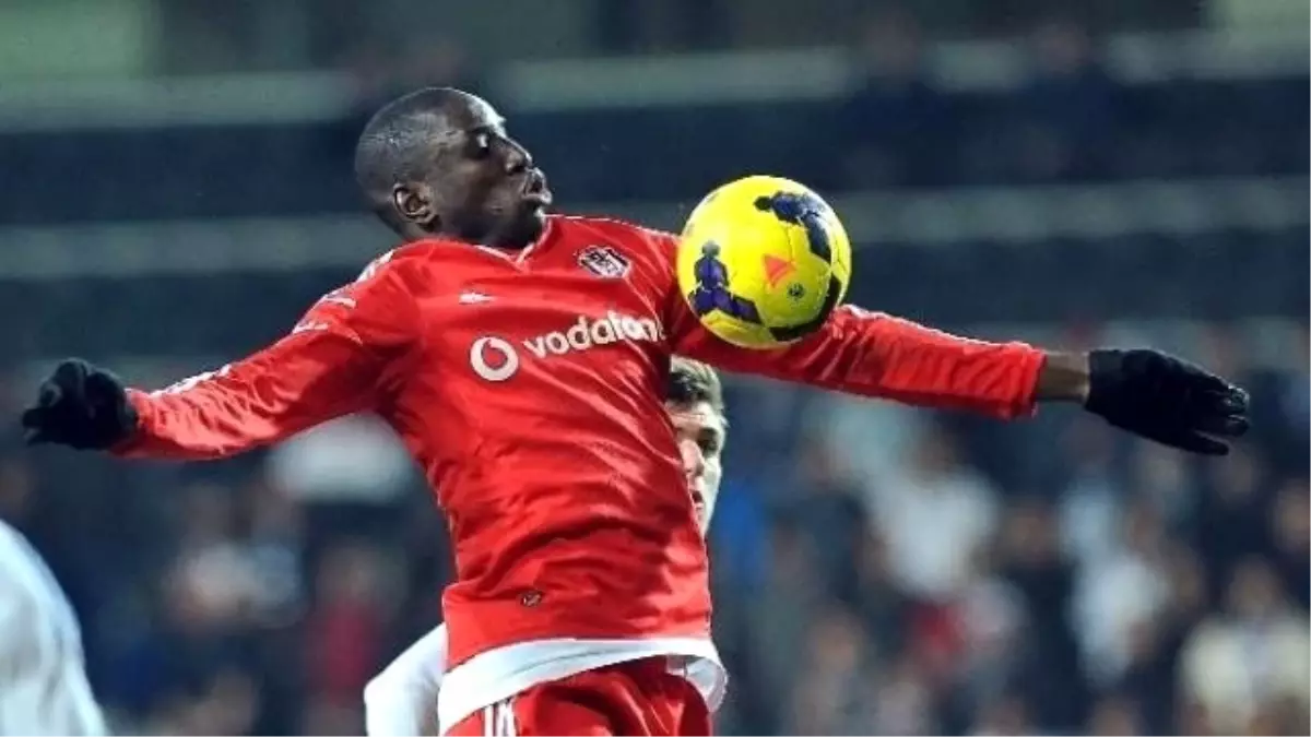 Demba Ba\'nın Kariyerinde Bılıc Farkı