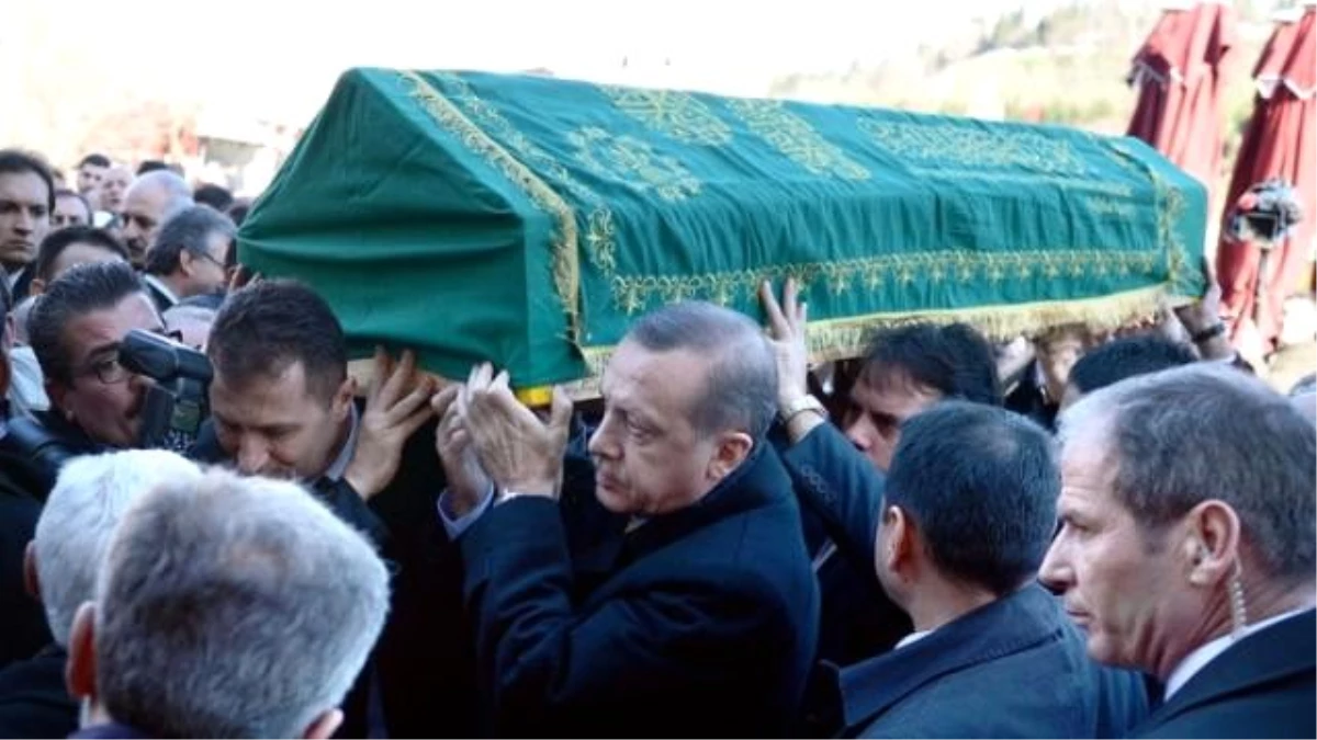 Erdoğan\'dan Hocasına Son Görev